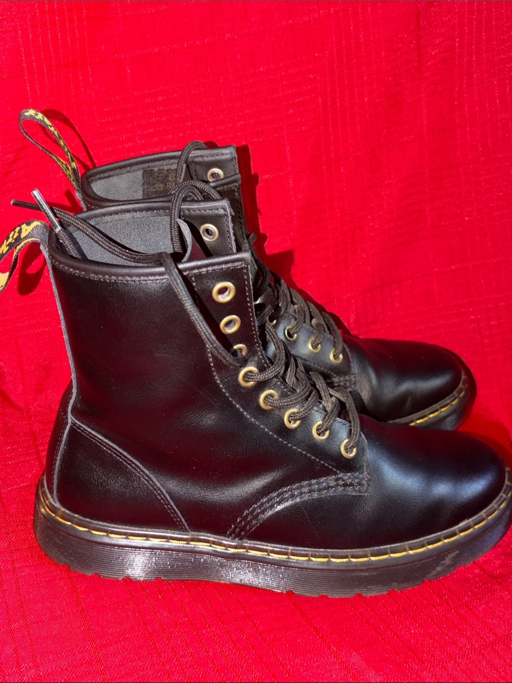 Women’s Size 7 BLACK DR MARTENS ZAVALA BOOTS Men’s Size 6